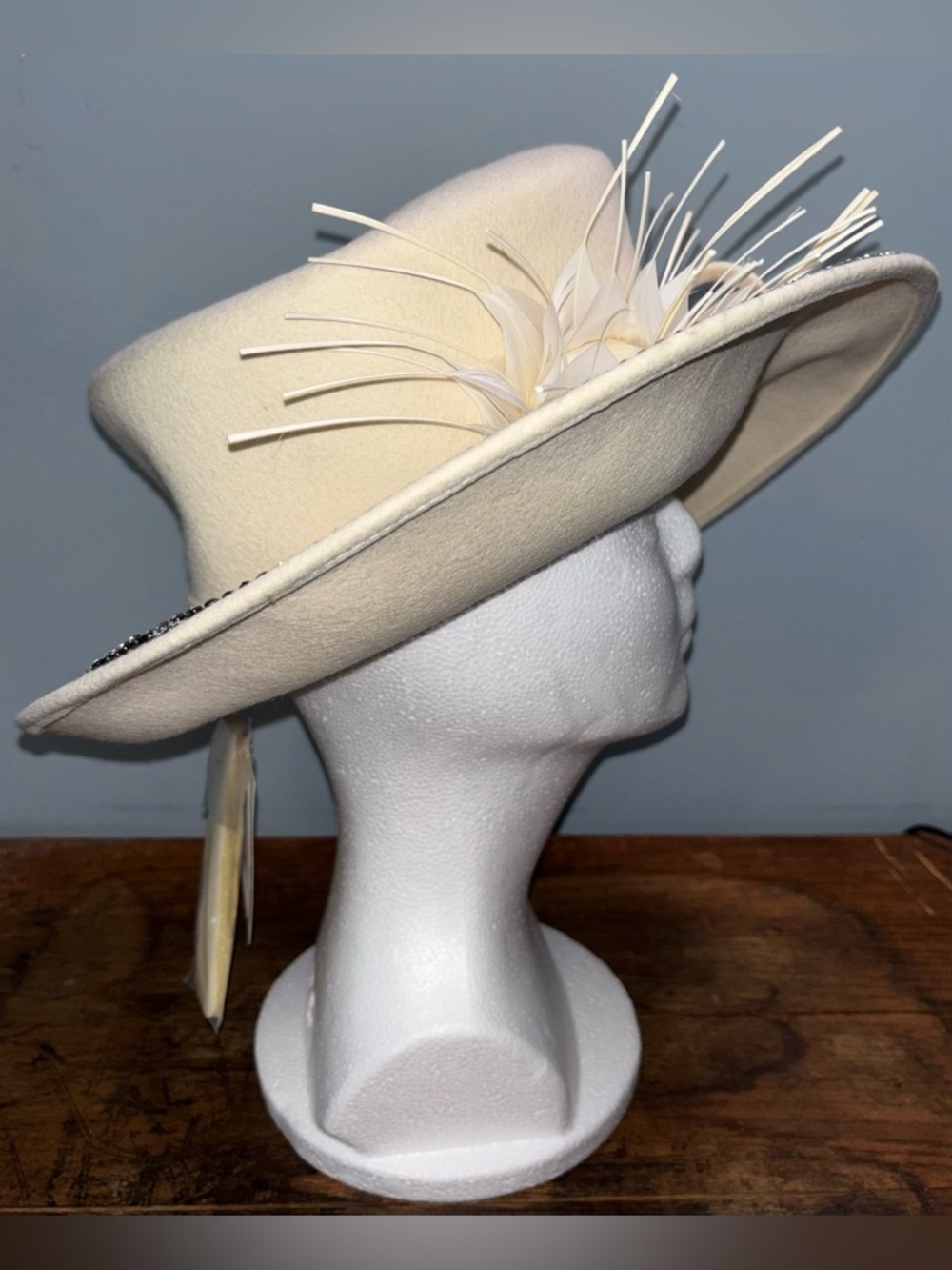 Faranak New York Women’s Hat Ivory Wide-Brim Floral Rhinestones Derby Church - Picture 4 of 6
